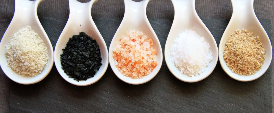 Angereicherte Salze: Sind Jodsalz und Co. ungesund?