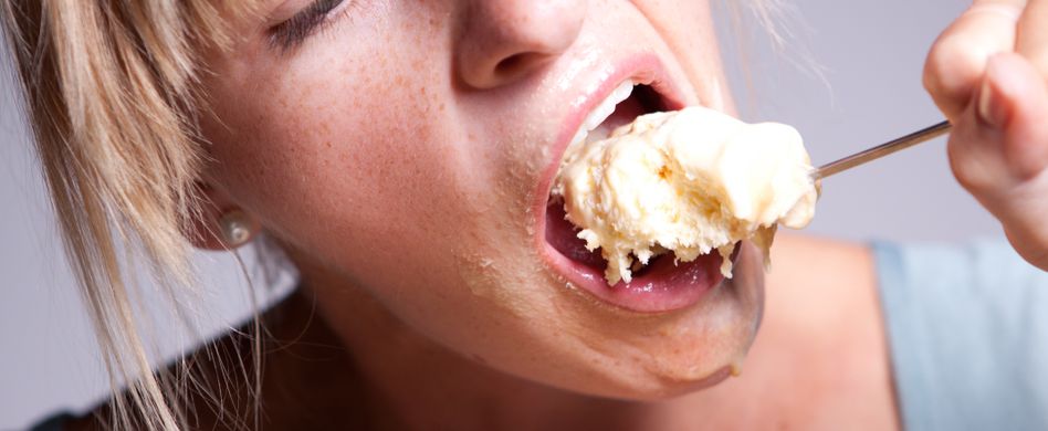Wo ist der Unterschied zwischen Binge-Eating und Bulimie? 5 häufige Fragen