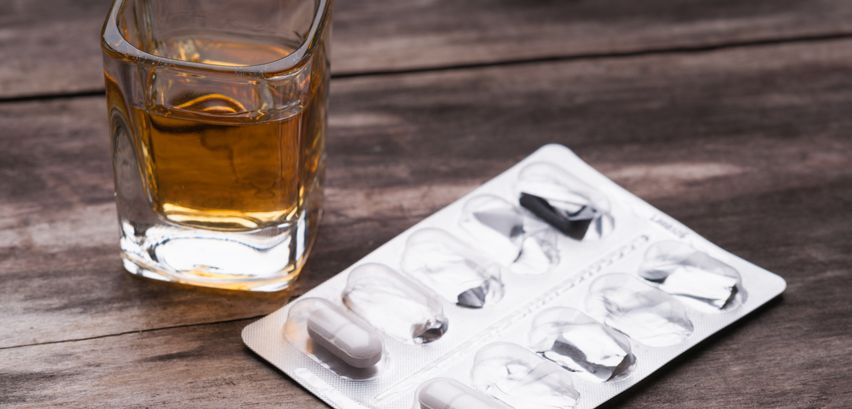 Achtung: Ibuprofen und Alkohol